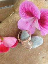 Load image into Gallery viewer, Smokey Quartz Copper Crystal Ring
