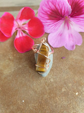 Load image into Gallery viewer, Tigers Eye Copper Crystal Ring
