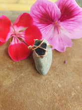 Load image into Gallery viewer, Lapis Lazuli Copper Crystal Ring
